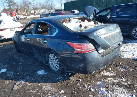 2015 Nissan Altima 2.5 S z USA, uszkodzony, nr VIN 1N4AL3AP0FC224617